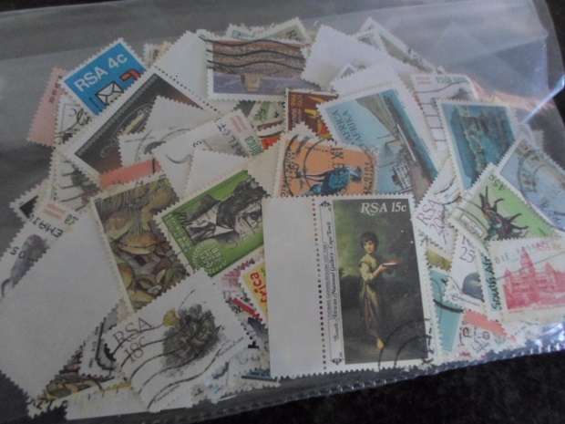 1190 X MIXED WORLD  USED STAMPS OFF PAPER SEE PICS
