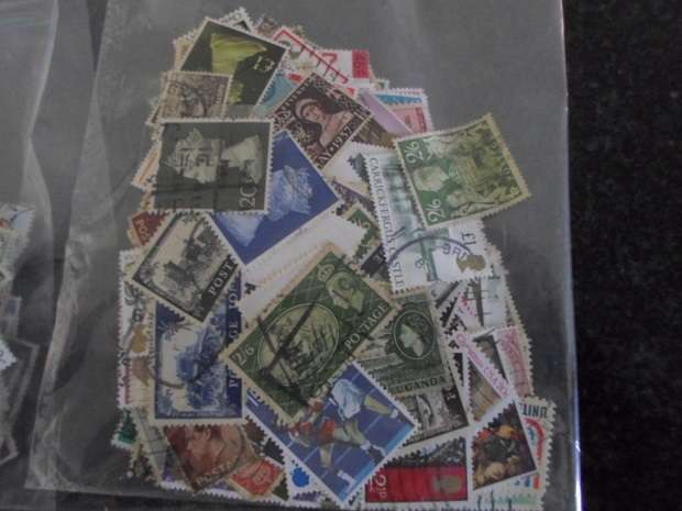 1290 X MIXED WORLD USED STAMPS OFF PAPER SEE PICS