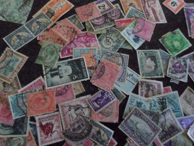 150 X SOUTH AFRICA UNION USED STAMPS OFF PAPER SEE PICS
