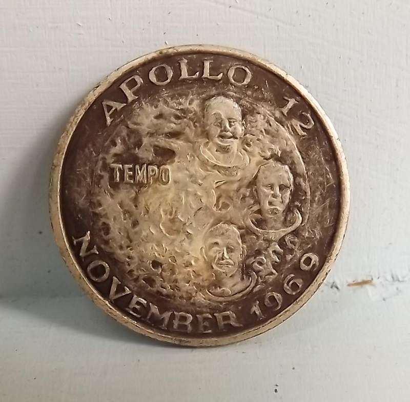 USA 100 Gold APOLLO November 12, 1969 Time Medal