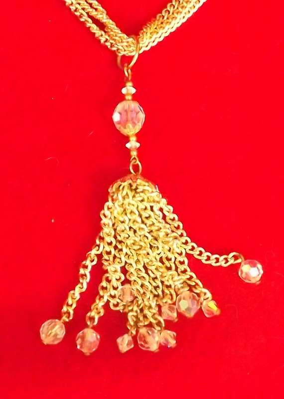 Art Deco, Necklace with cluster pendant,  Costume Jewelry, Glass bead, superb !