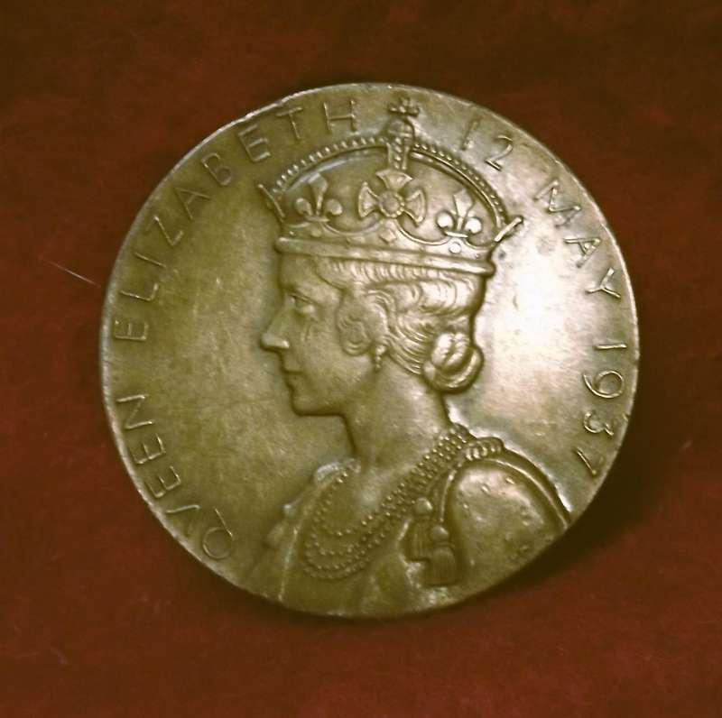 1937 King George VI & Queen Elizabeth Coronation Commemorative Medal