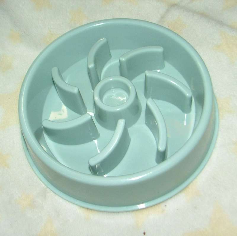 Slow eating bowl For cats and dogs