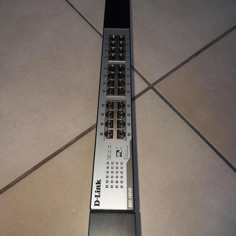 D - Link DGS -1024 D