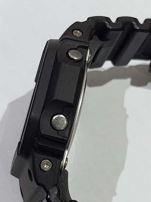 Casio G-Shock men`s wrist watch (G-5600E-1DR solar)