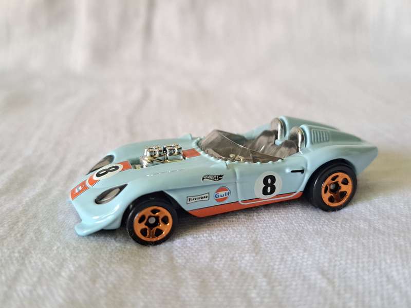 Hotwheels Glory Chaser in Gulf Racing Livery (blue)