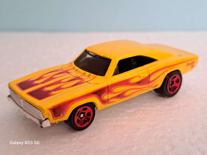 Hotwheels '69 Dodge Charger