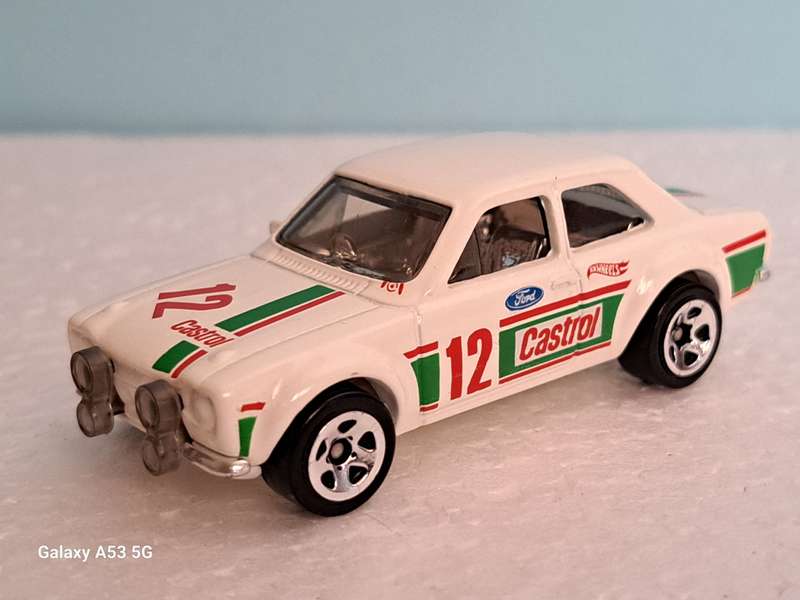 Hotwheel '70 ford Escort - Castrol Livery - Hard to Find