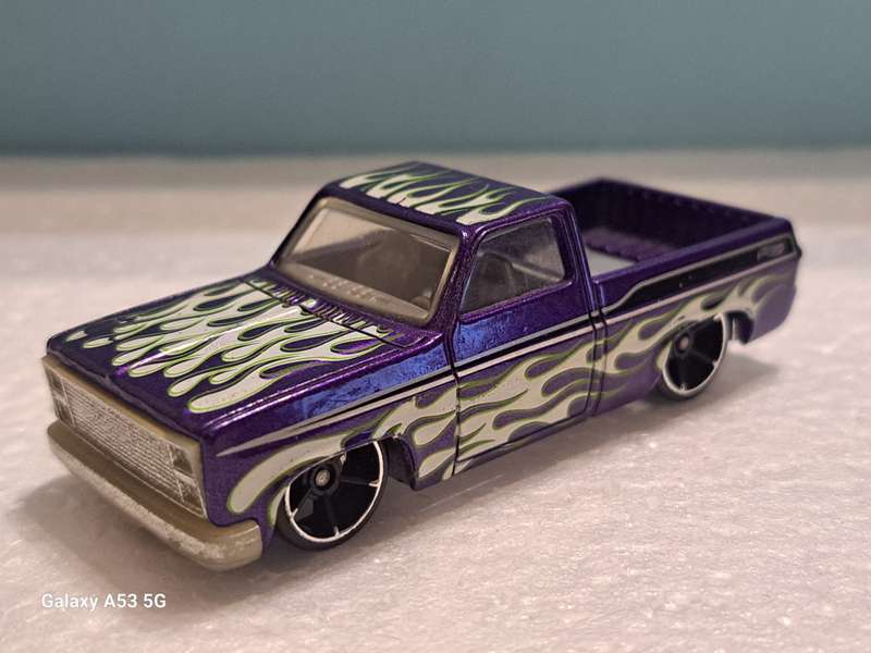 Hotwheels '83 Chevy Silverado