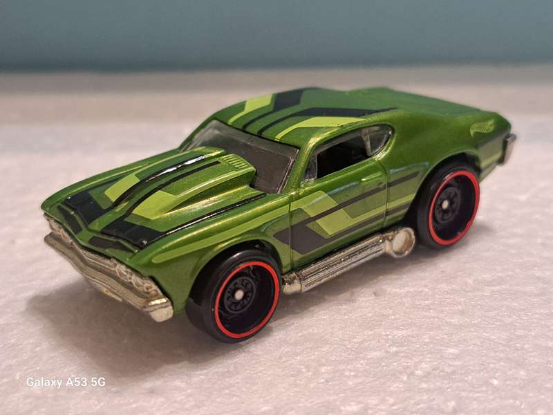 Hotwheels '69 Chevelle - Tooned