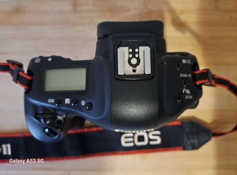 Canon 1D Mark IV DSLR Camera in Excellent Condition (Body Only) MARKED DOWN!
