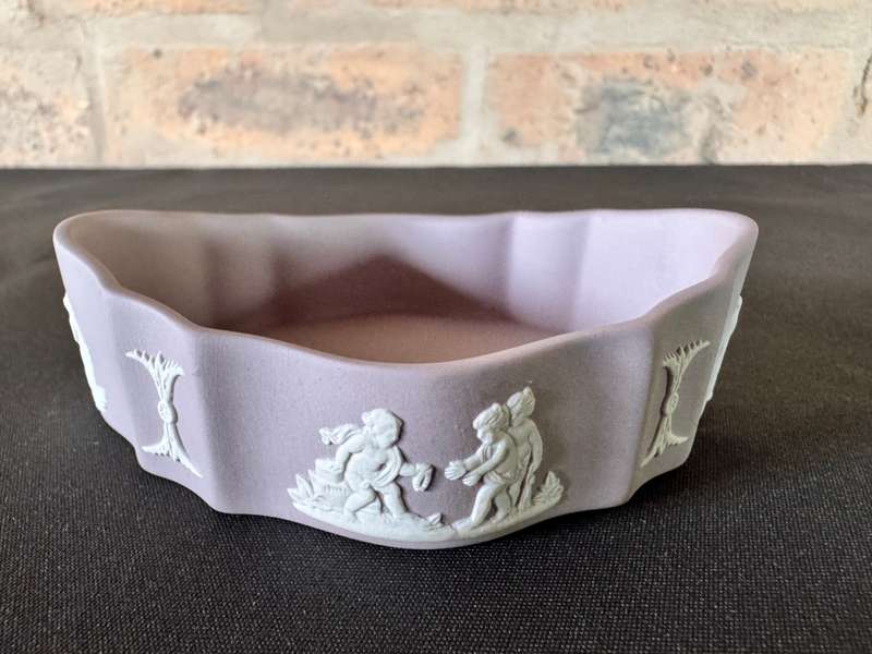 Lilac Wedgwood Jasperware Oval Boat shaped Dish with lid