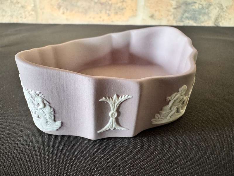 Lilac Wedgwood Jasperware Oval Boat shaped Dish with lid