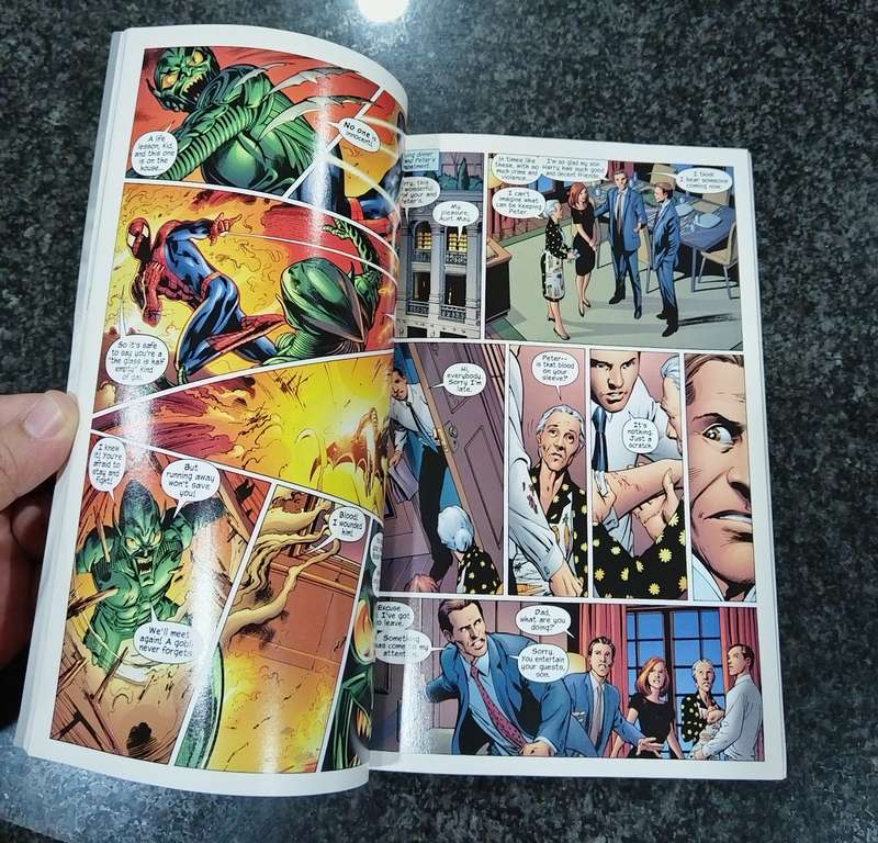 Spider-man The Official Movie Adaptation (Softcover)