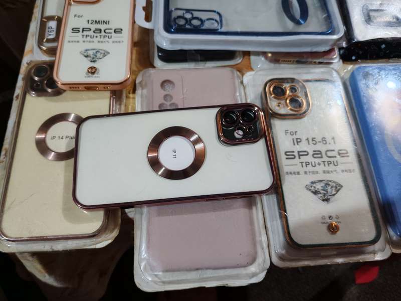 Lot of +-20 new phone cases