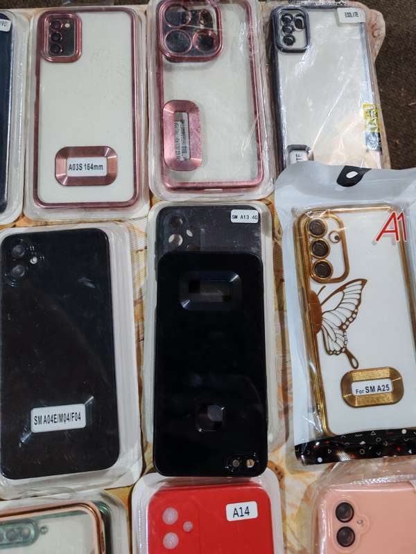 Lot of +-18 new phone cases