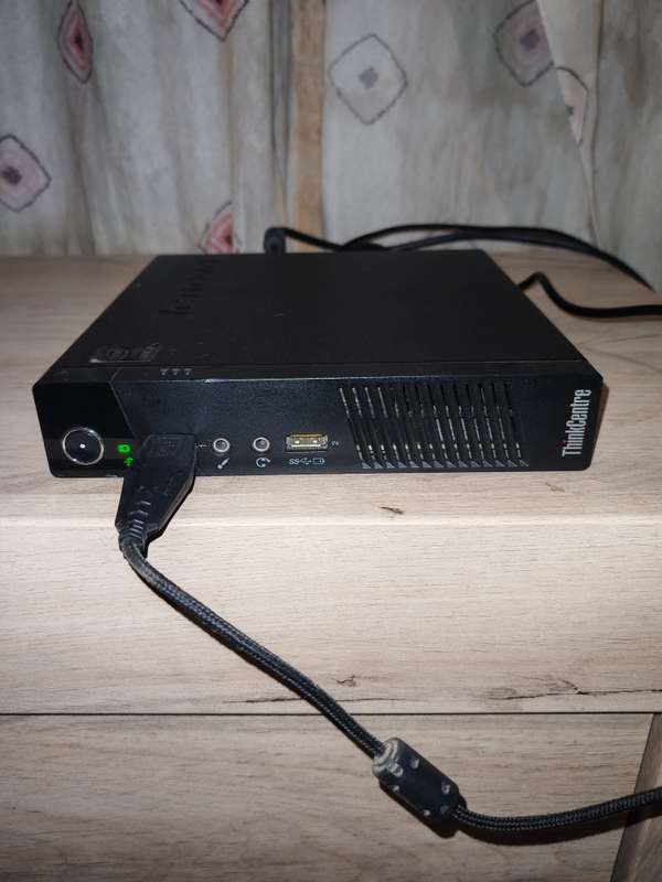 Lenovo M73 tiny PC