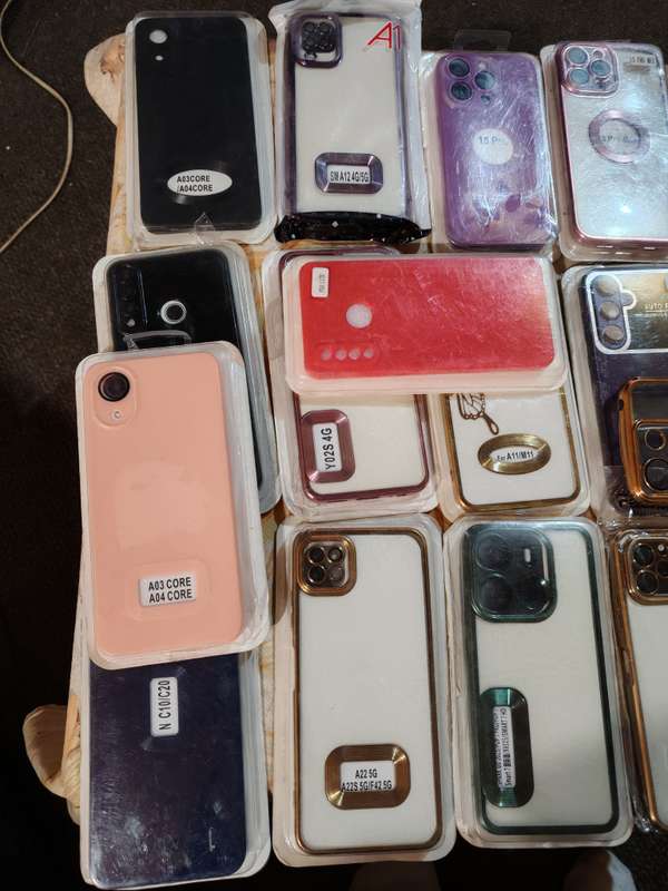 Lot of +-18 new phone cases