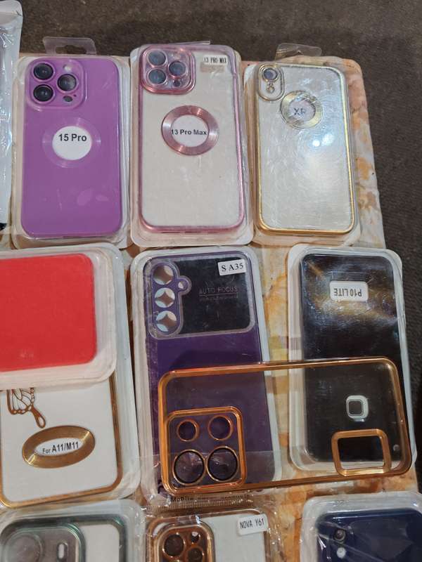 Lot of +-18 new phone cases