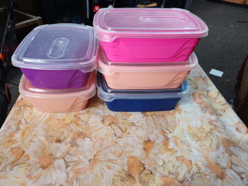 Lot of Otima lunch boxes