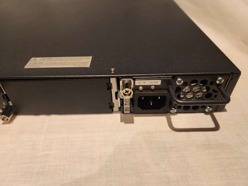Juniper 24 Port switch 8port PoE