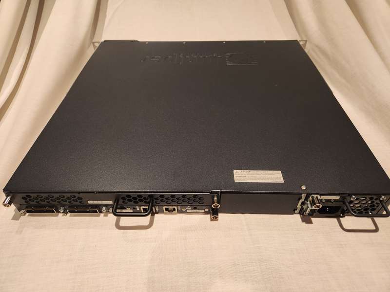 Juniper 24 Port switch 8port PoE