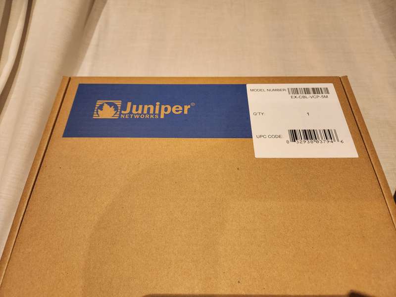Juniper 5M stacking cable