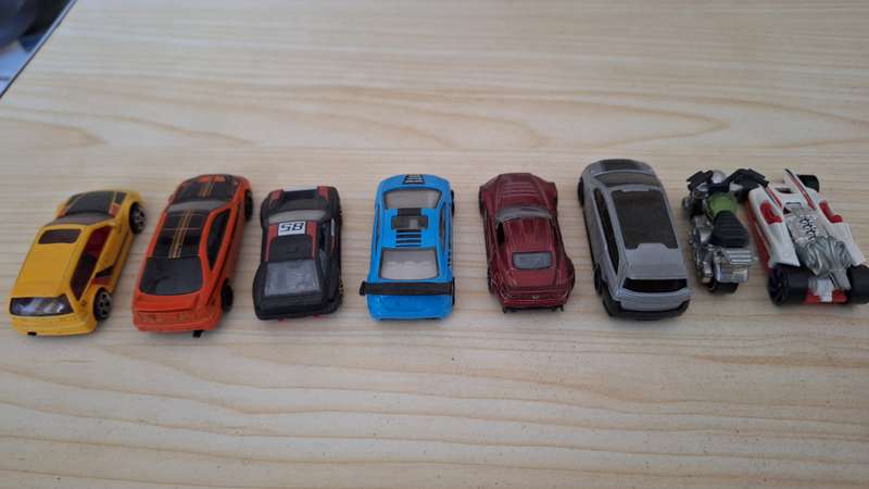 Hot Wheels - Honda Set -8 Cars, loose