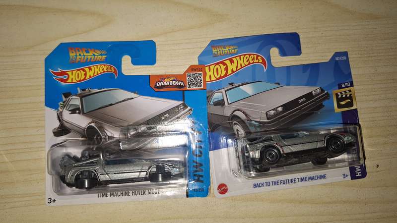 Hot Wheels - Lot of 2 Cars - Back to the Future Hover Mode and Time Machine