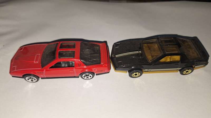 Hot Wheels Pontiac Firebird loose lot of 2 - black and red
