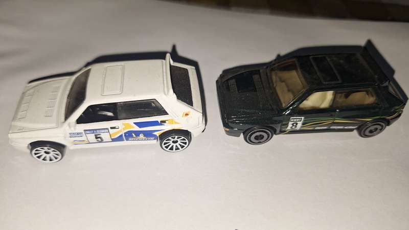 Hot Wheels  Lancia Delta Intergrale loose lot of 2 White and Green