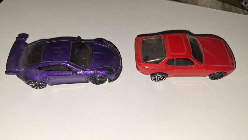 Hot Wheels - Porsche 944 Turbo and 911  GT3 RS