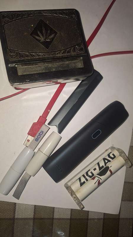 Tobacco rollers, vuse and iqos