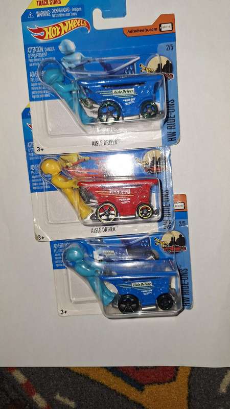 Hot Wheels Tooned - Lot of 3 - Aisle Driver
