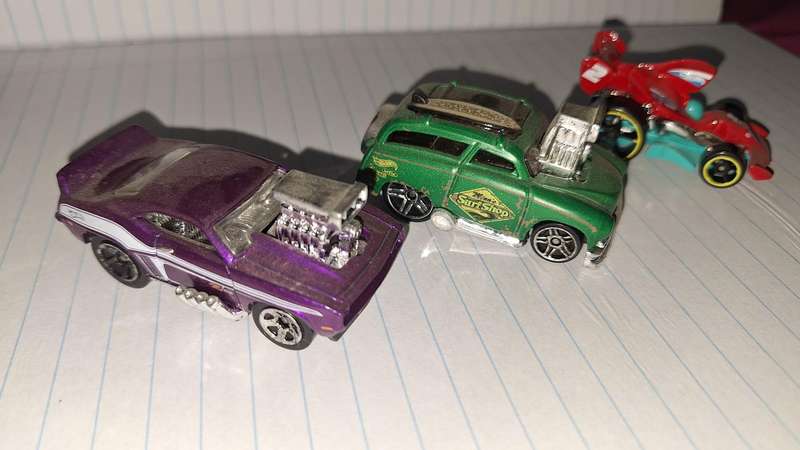 Hot Wheels Tooned - Lot of 3 - Camaro Z28, Surf n Turf and Tarmac Attack