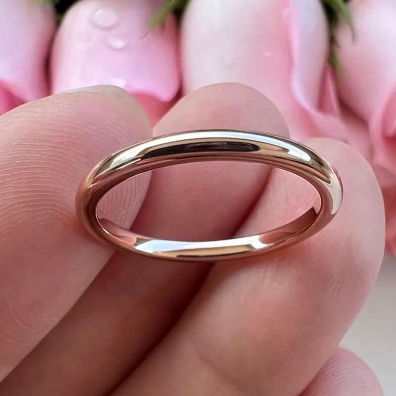 STUNNING Rose Gold Stainless Steel Ring - Size 6 (M)