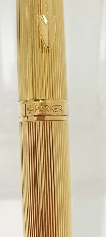 Vintage Parker Classic 8366 slim line fountain pen