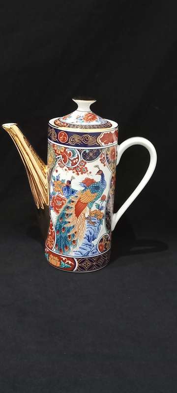 Vintage Imari demitasse coffee set