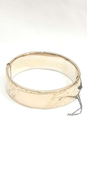 Vintage 9ct gold on Metal Core hinged bangle