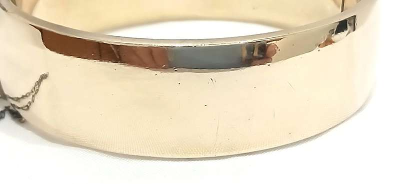 Vintage 9ct gold on Metal Core hinged bangle