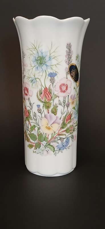 Vintage Royal Aynsley ' Wild Tudor'  vase