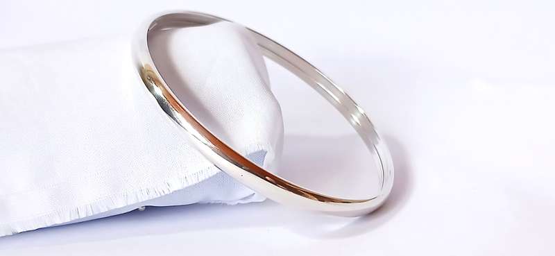 Sterling silver hollow bangle