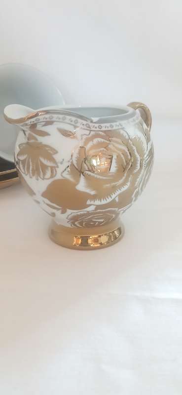 Unnamed white and gold tea set