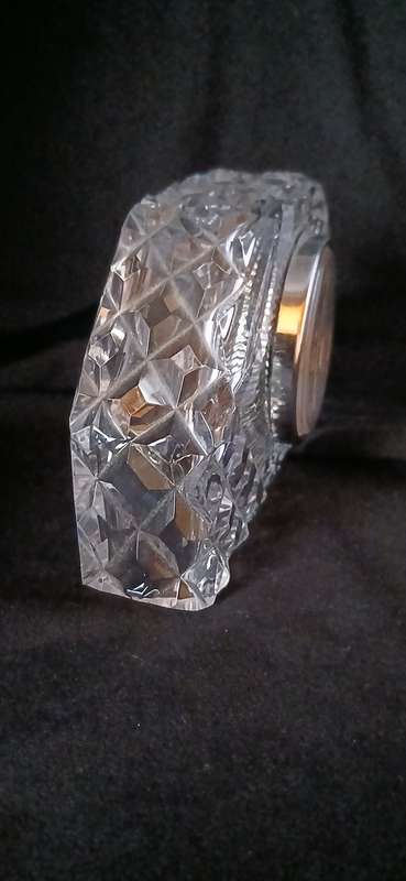 Vintage crystal clock