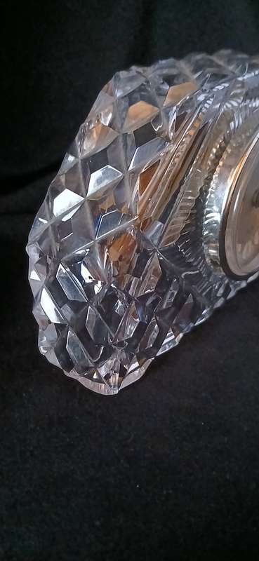 Vintage crystal clock