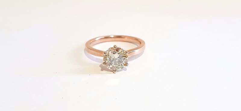 9ct Rose gold diamond ring