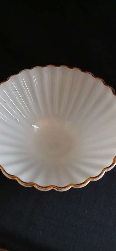 Vintage Milk glass bowl