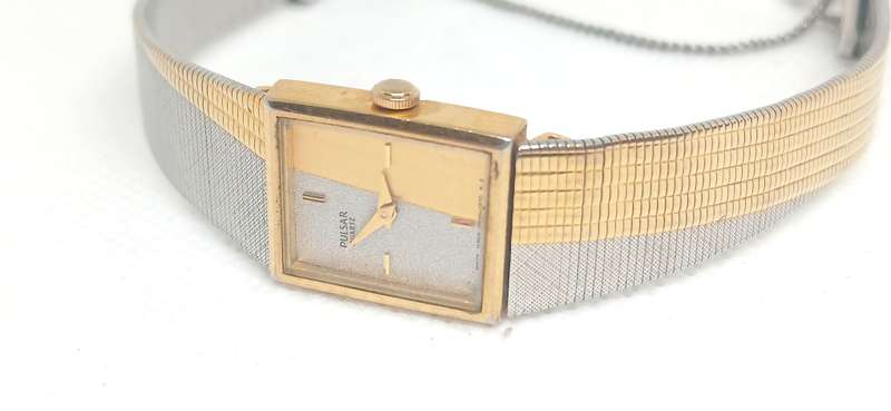 Vintage Seiko Pulsar two tone ladies watch