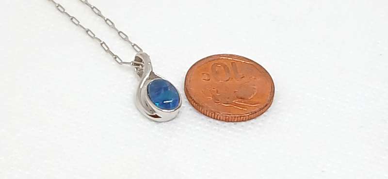 Sterling silver pendant with opal stone