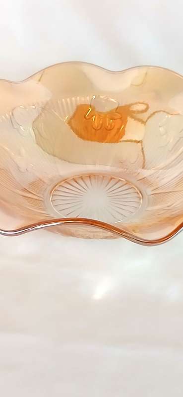 Vintage Jeanette Glass carnival bowl